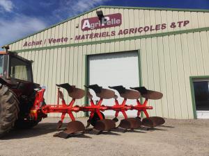 Non stop hydraulique 

Roue de jauge

Socs et pointe carbures

Socs neufs 

14 16 et 18 pouces

Bon état
