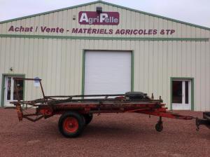 Eclairage arrière
Pneu 13.3/65-18  50%
Pas de vérin 
Vendu dans l'état