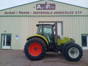 Load sensing
PDF 540/1000tr
4 distributeurs hydrauliques double effets
Relevage avant
Pont avant suspendu
Climatisation&nbsp;
Cabine suspendue
Boite de vitesse full-powershift
Pr&eacute;voir r&eacute;paration
