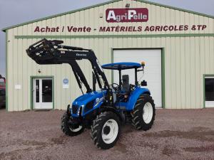 - 2 distributeurs hydrauliques double effets
- 3&egrave;me pont
- 540/540E
- ABS remorque
- Chargeur Quick interface euro
- Arceau&nbsp;
- Boite de vitesse m&eacute;canique&nbsp;
