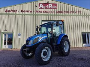 - 3&egrave;me point + chape + barre oscillante
- 2 DE
- Inverseur hydraulique
- Toit visioline et ouvrant
- Boite de vitesse m&eacute;canique&nbsp;
