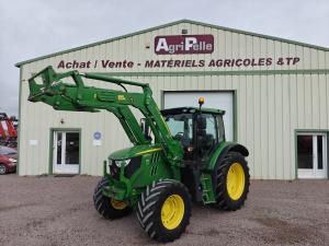 - 2 Distributeurs double effet

- 3e point + chape + barre oscillante + piton

- Prise de force 540/540E/1000

- Chargeur John deere 623R, tablier Euro avec 3e et 4e fonction

- Garde boue avant

- Pont avant suspendu

- Climatisation

- Boite de vitesse Semi-Poxershift.

- Mat&eacute;riel vendu dans l'&eacute;tat
