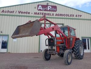 - Chargeur MF 176, cavage hydraulique + godet
- 2 DE
- Chappe
- PDF 540
- Boite de vitesse m&eacute;canique
- Vendu dans l'&eacute;tat
