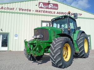 - 3 distributeurs double effet
- Prise de force 540/540E/1000
- Relevage avant
- Pont avant suspendu
- Climatisation
- Cabine Suspendue
- Boite de vitesse Semi-powershift Power Quad

- Mat&eacute;riel vendu dans l'&eacute;tat
