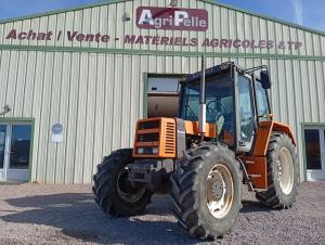 - 3&egrave;me point
- Chape
- 2 DE
- PDF 540/1000 + proportionelle
- Frein &agrave; revoir&nbsp;
- Boite de vitesse m&eacute;canique
