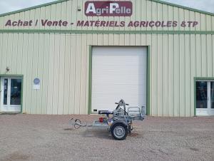 - 25 tonnes

- Moteur 5,5cv GX200 Honda

- Moteur monocylindre 4 temps

- Fendage vertical ou horizontal des b&ucirc;ches jusqu'&agrave; 600mm de longueur

- T&ecirc;te de fendage de 250mm
