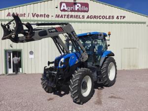 - PDF 1000/540E/540
- 3 DE arri&egrave;res et 2 DE avants
- Ecran side winder 2&nbsp;
- 3&egrave;me point avant + arri&egrave;re
- Chape
- Boite de vitesse autocommand
- Chargeur MX T410 tablier MX avec 3e fonction&nbsp;
- Relevage avant
- Pont avant suspendu&nbsp;
- Climatisation&nbsp;
- Cabine suspendue
- Boite de vitesse en variation continue
