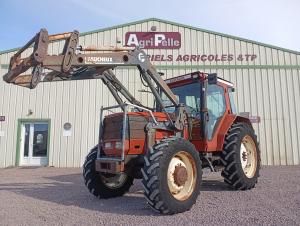 - PDF 540/750/1000
- Barre oscillante&nbsp;
- Chargeur faucheux F2 tablier faucheux&nbsp;
- 4 DE
- Boite de vitesse m&eacute;canique
